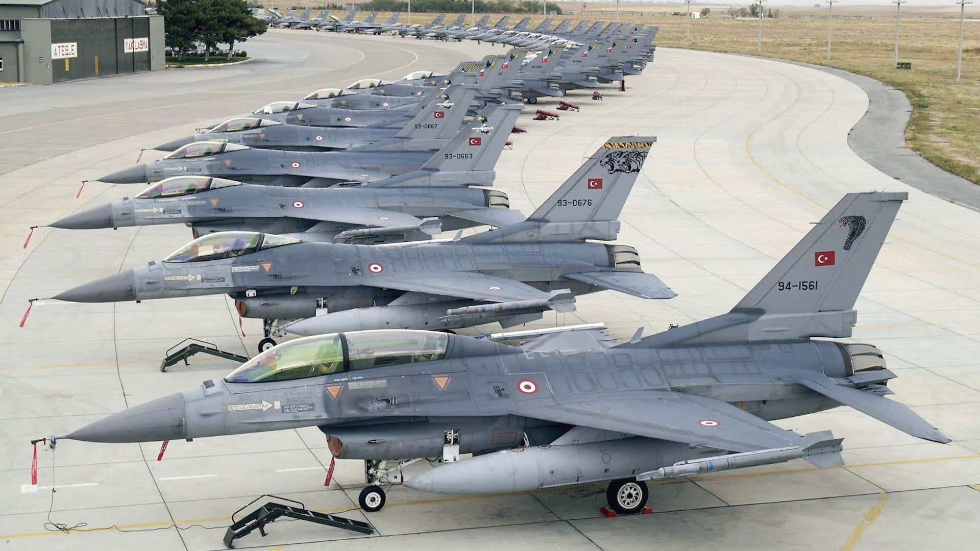 F 16