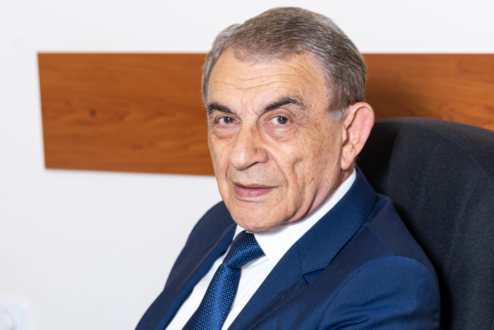 Ara babloyan