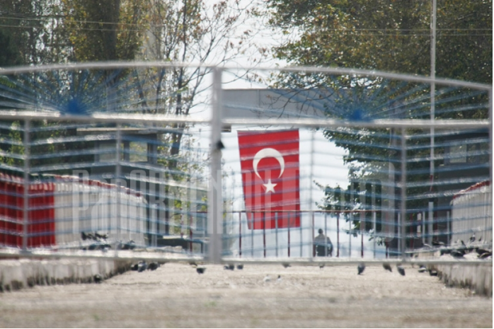 Akanazercum